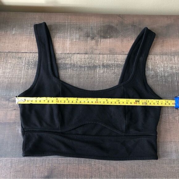 Urban Outfitters Cropped Tank - Picture 3 of 7